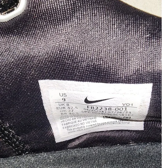 Nike Zoom Basketball Shoes Low Top Performance Black Sneakers Size 9 - Picture 5 of 8